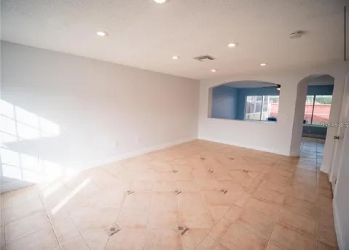 SANDPOINT AT MEADOW WOODS - Residential Lease