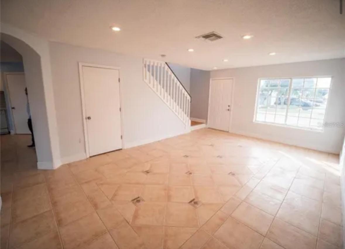 SANDPOINT AT MEADOW WOODS - Residential Lease