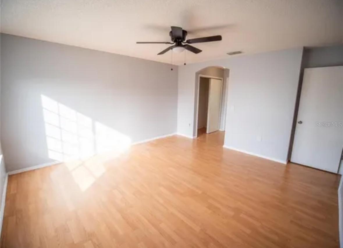 SANDPOINT AT MEADOW WOODS - Residential Lease