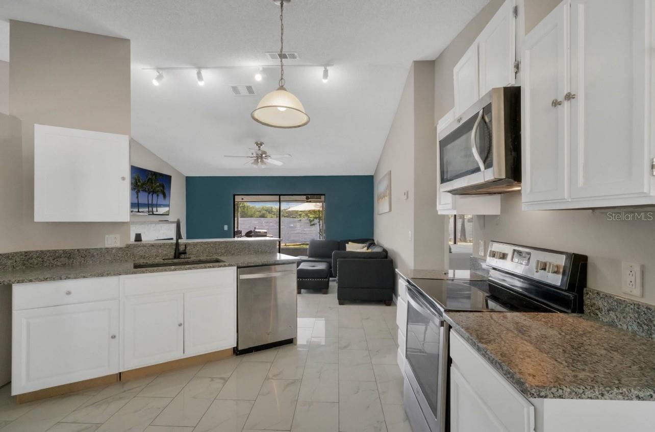 GROVE HILL - Residential