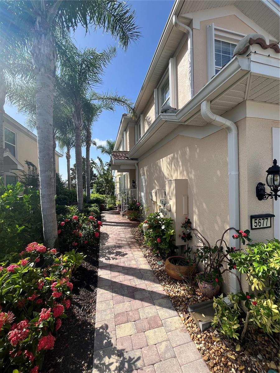 5677 FOSSANO DRIVE 506