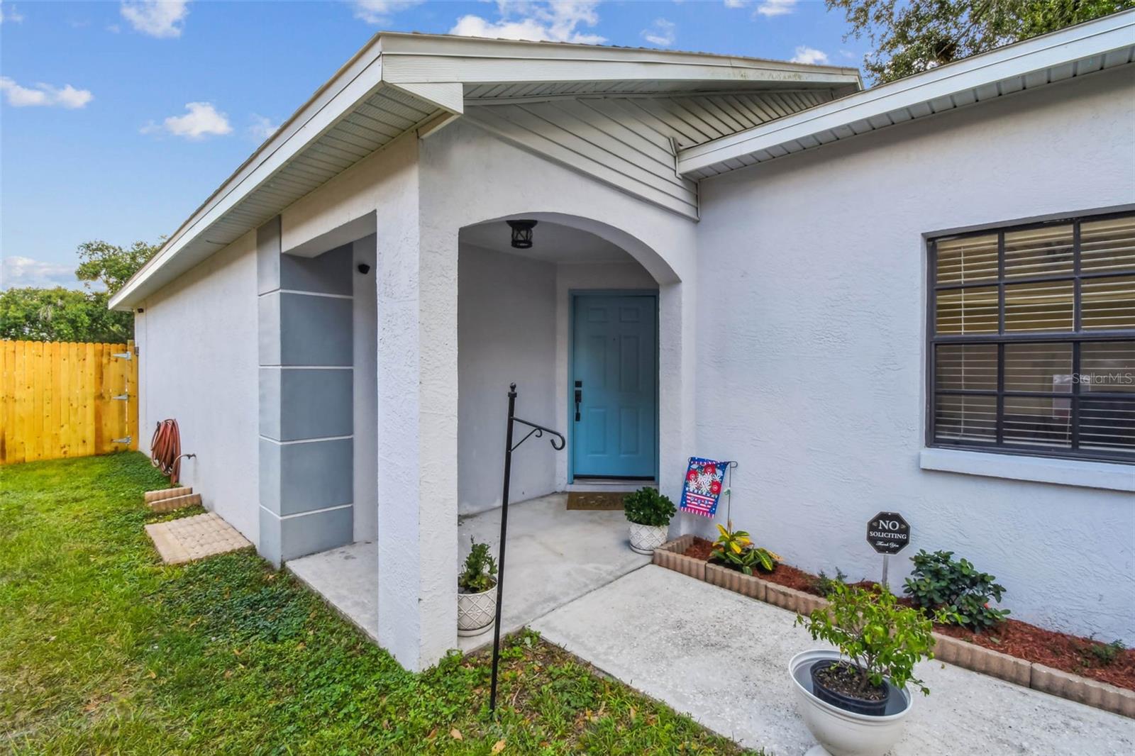 627 SAND RIDGE DRIVE