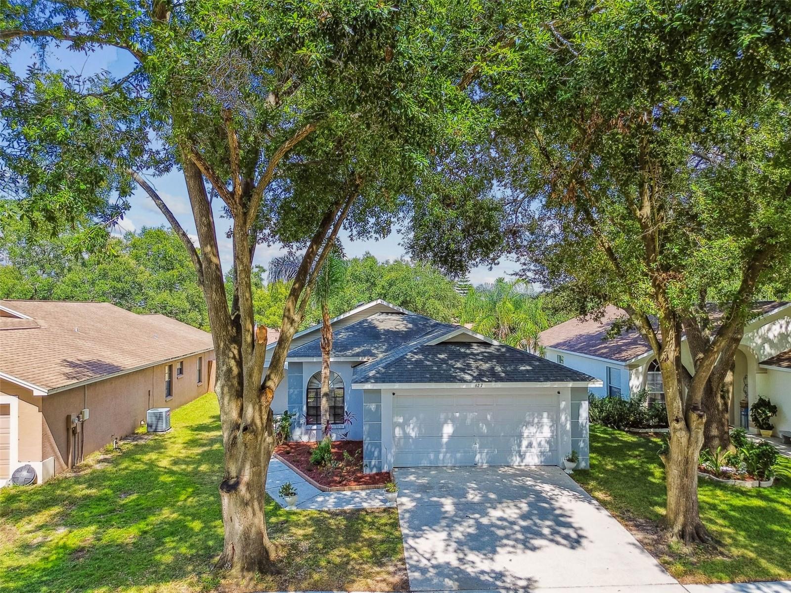 627 SAND RIDGE DRIVE
