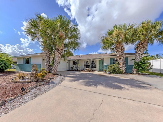 1480 LAKESIDE DRIVE