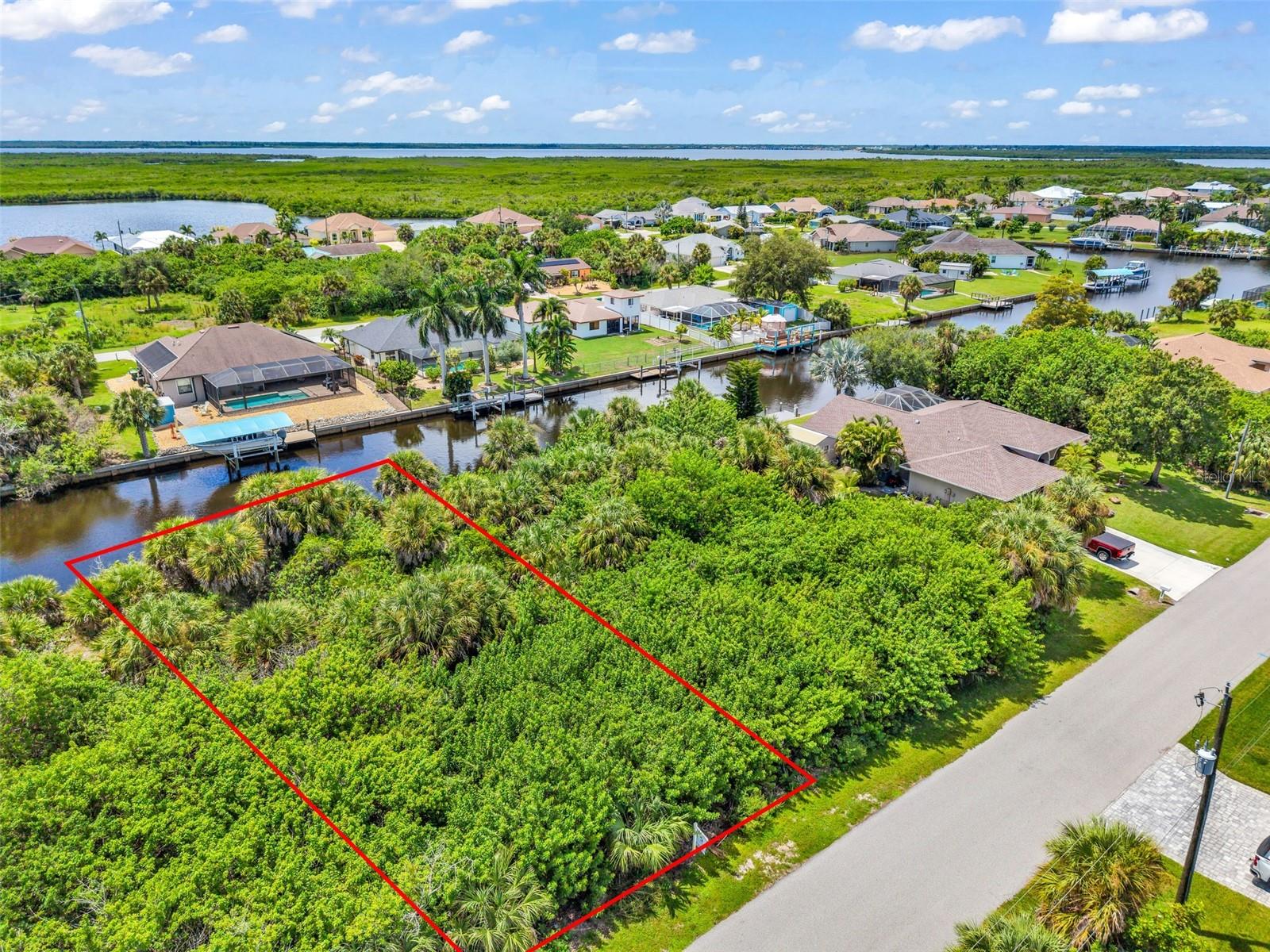17157 CANARY LANE, PORT CHARLOTTE, FL, 33948 3 17157 CANARY LANE