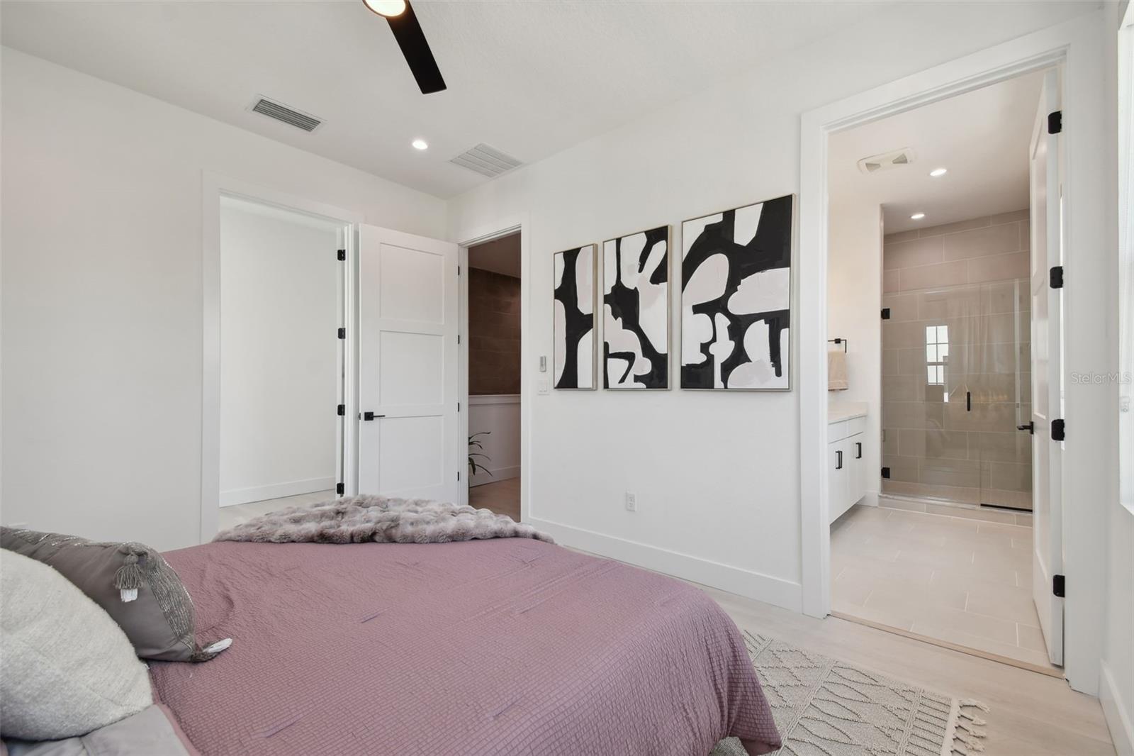 CANVAS WAD - Residential