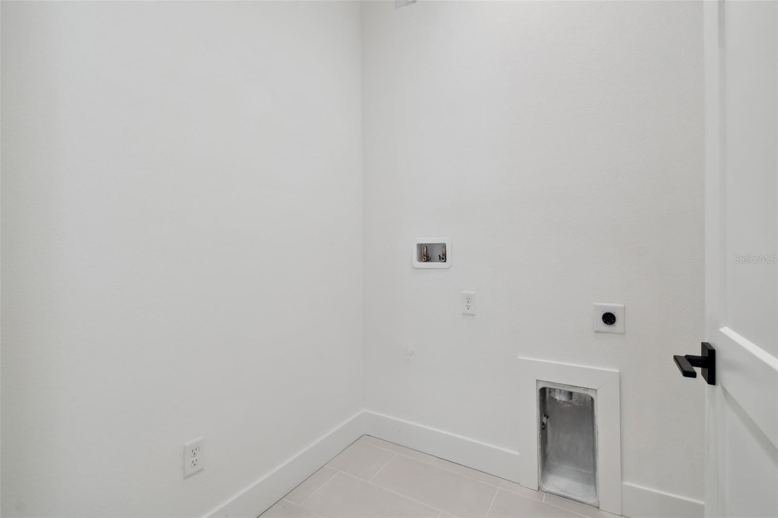 CANVAS WAD - Residential