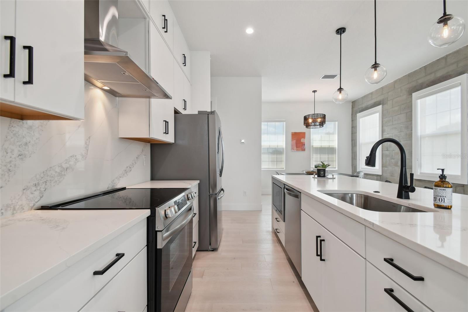 CANVAS WAD - Residential