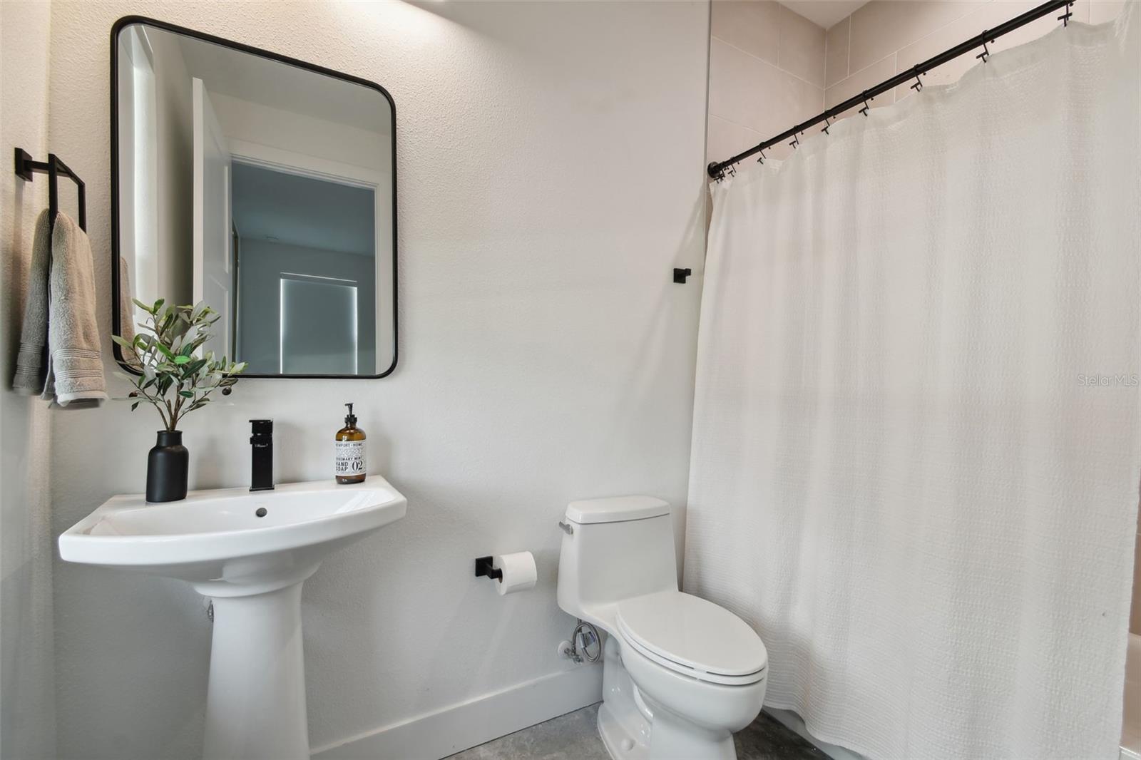 CANVAS WAD - Residential