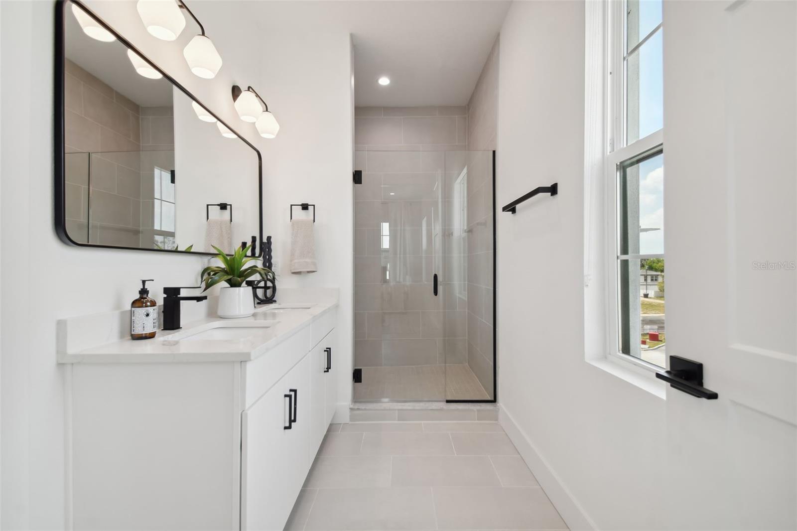 CANVAS WAD - Residential