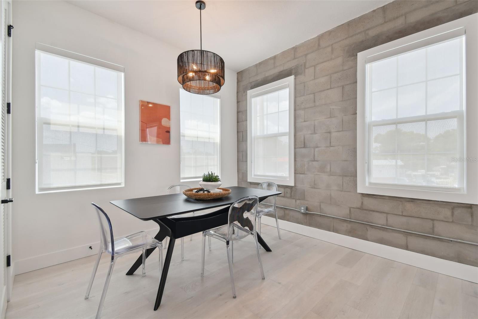 CANVAS WAD - Residential