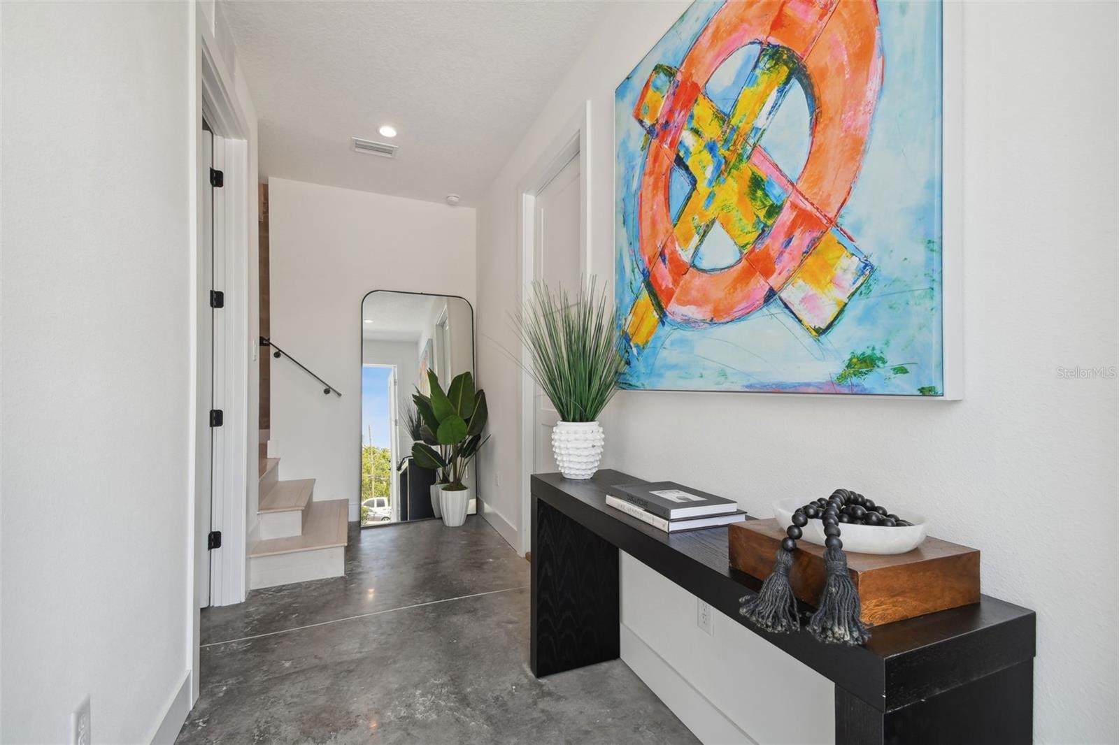 CANVAS WAD - Residential