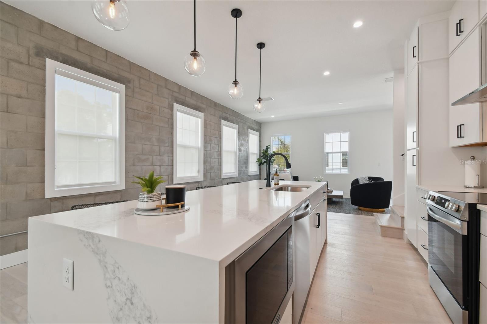 CANVAS WAD - Residential