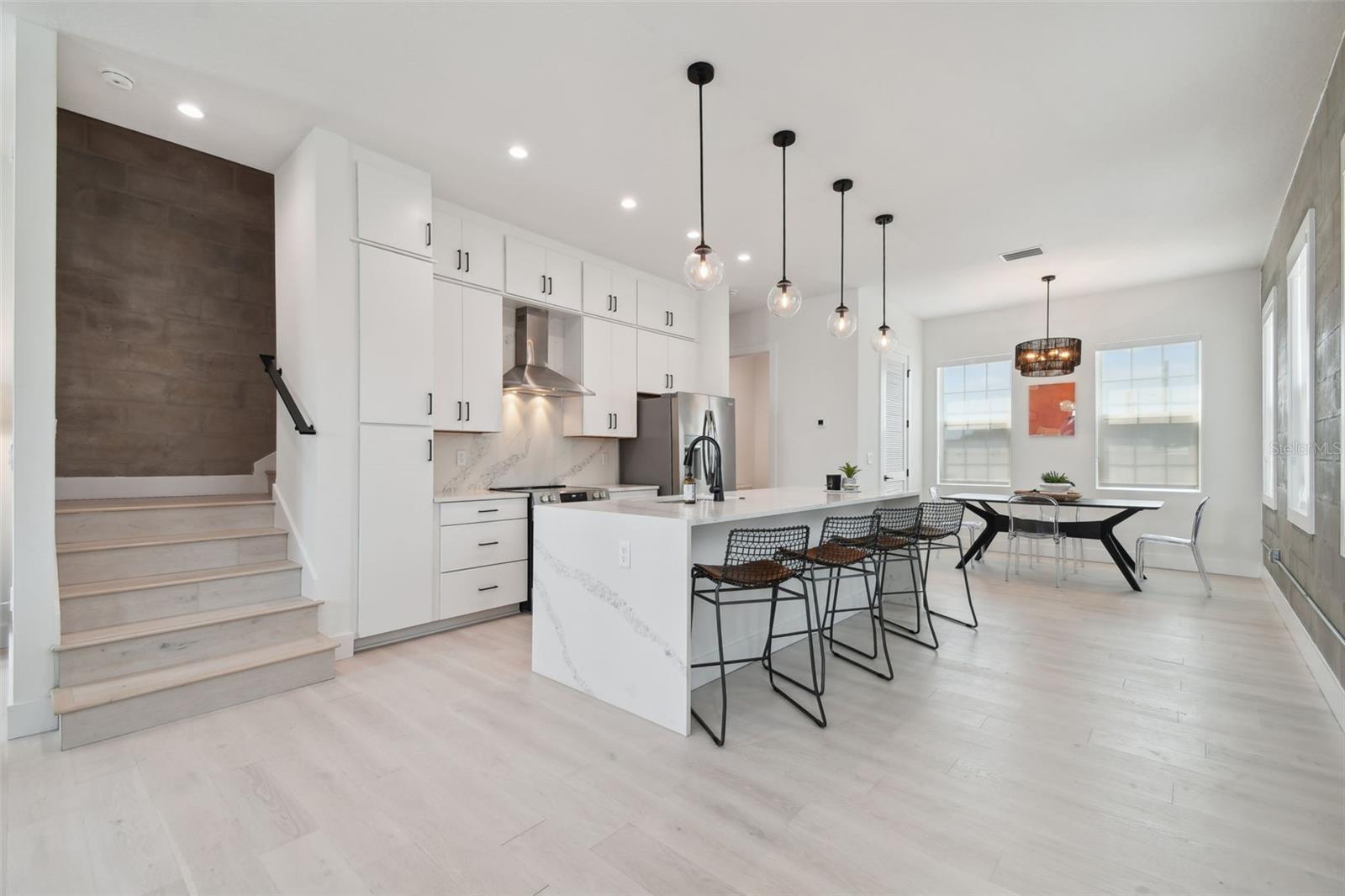 CANVAS WAD - Residential