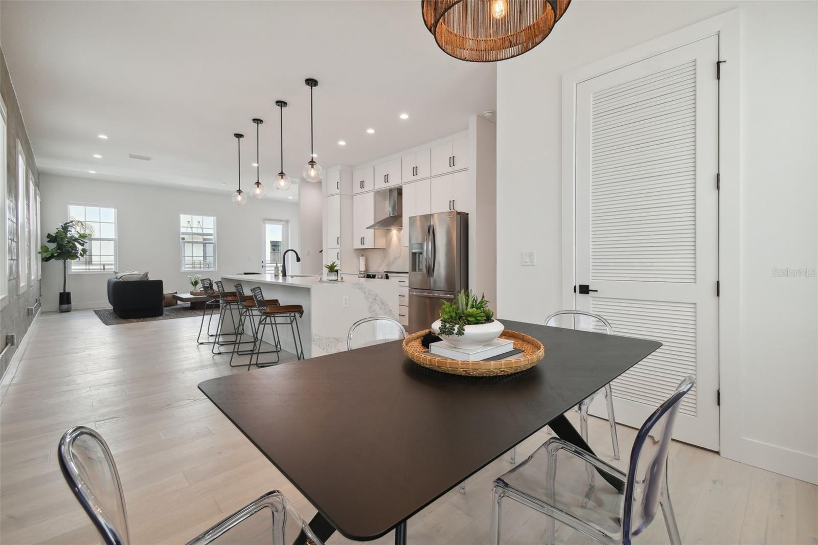 CANVAS WAD - Residential