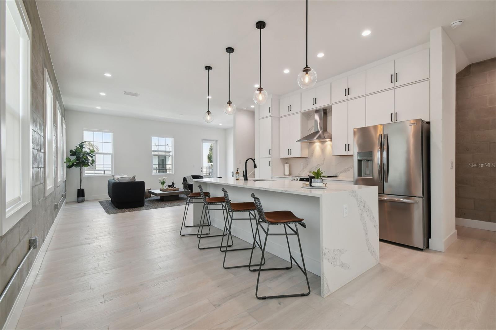 CANVAS WAD - Residential