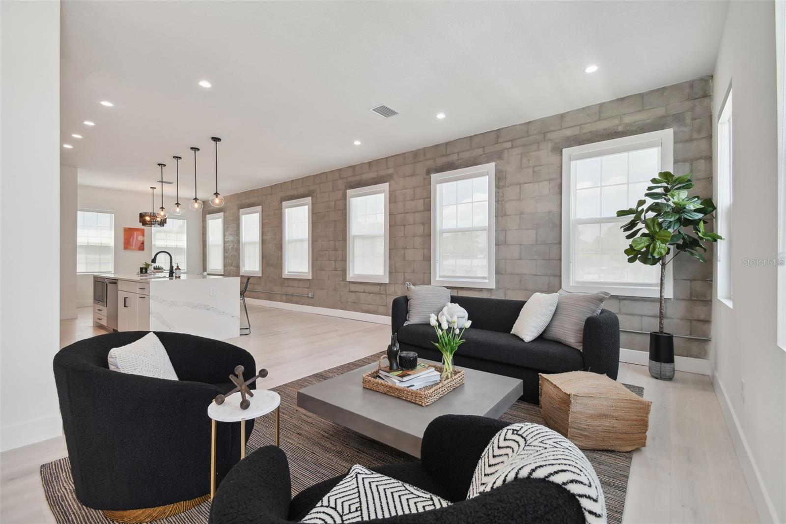 CANVAS WAD - Residential