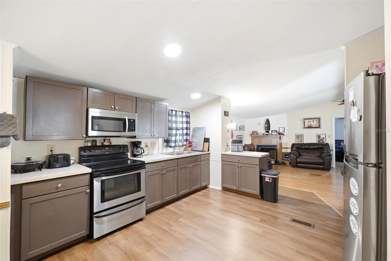 11219 HOOK LANE