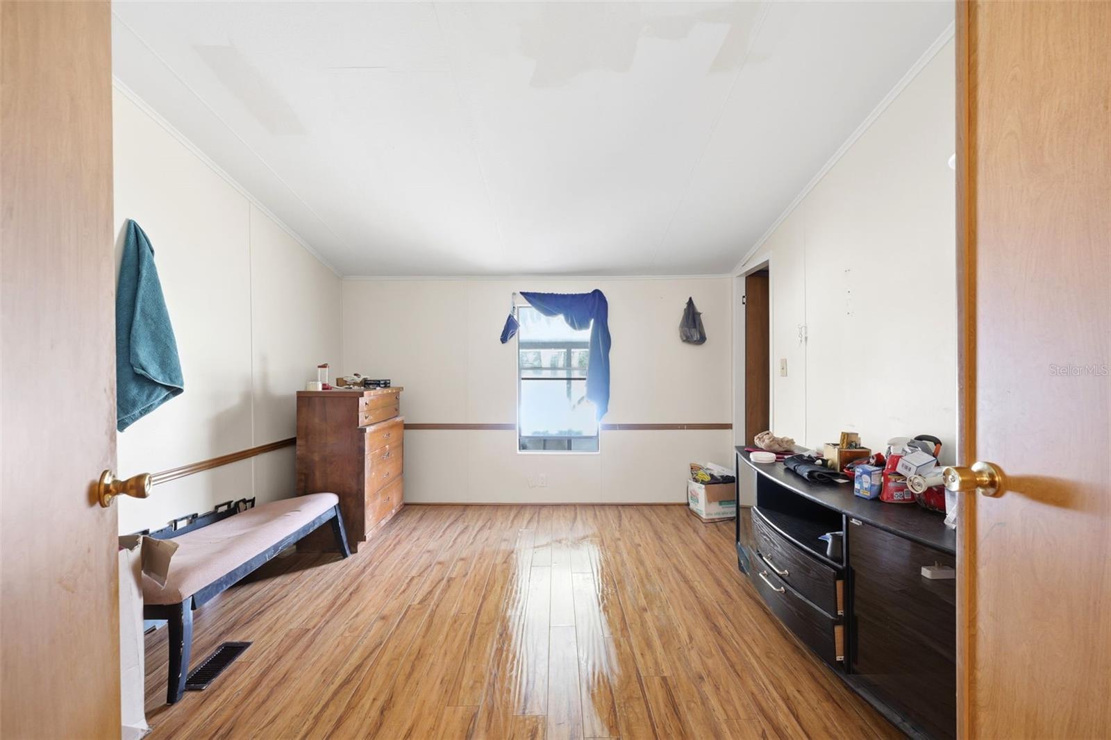LAKE HILLS - Residential
