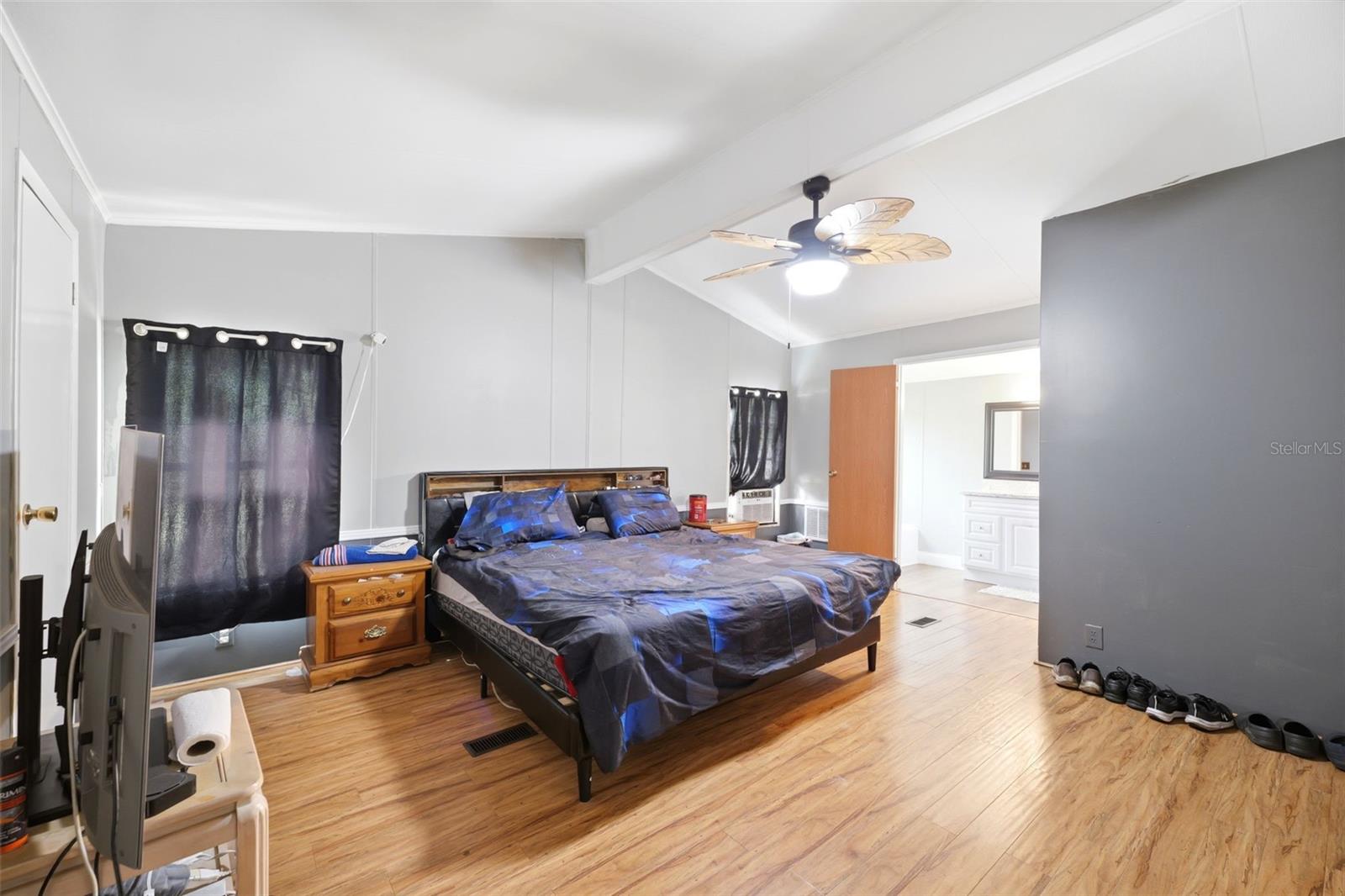 LAKE HILLS - Residential