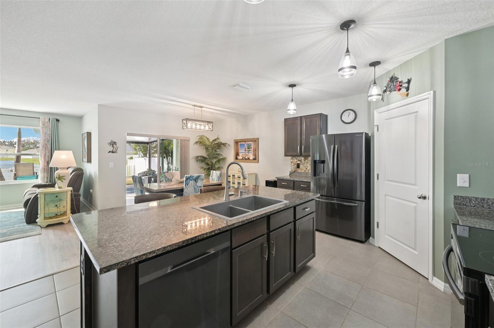 SILVERSTONE SOUTH - Residential