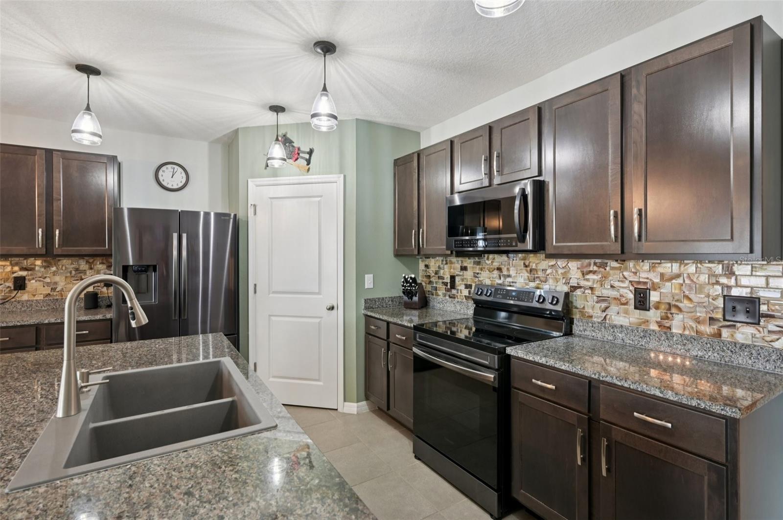 SILVERSTONE SOUTH - Residential