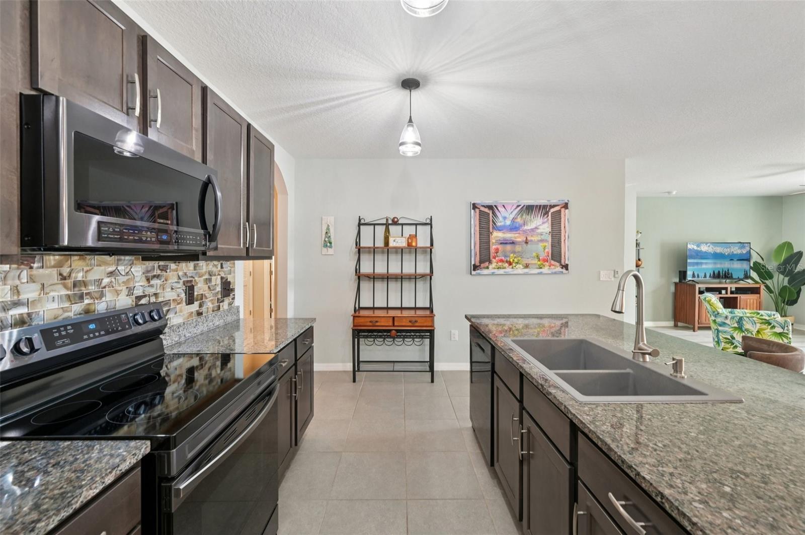 SILVERSTONE SOUTH - Residential