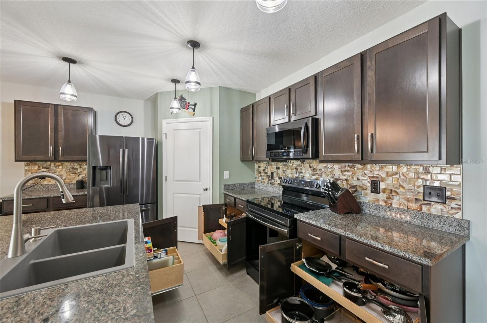 SILVERSTONE SOUTH - Residential