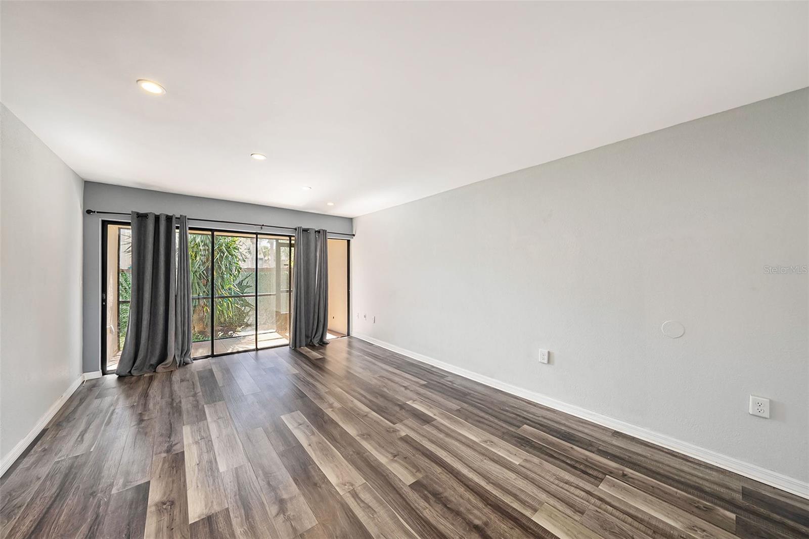 VILLAGE LAKE CONDO - Residential