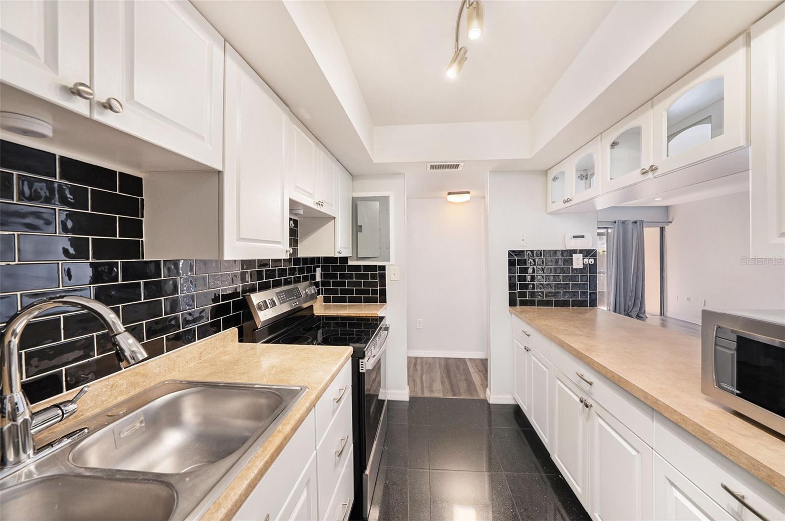 VILLAGE LAKE CONDO - Residential