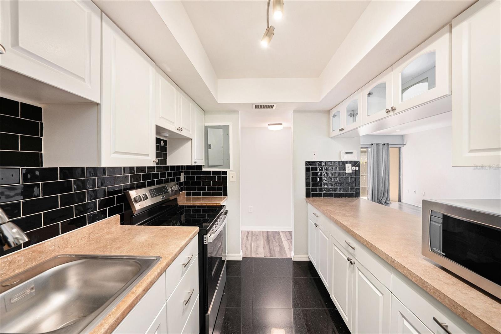 VILLAGE LAKE CONDO - Residential