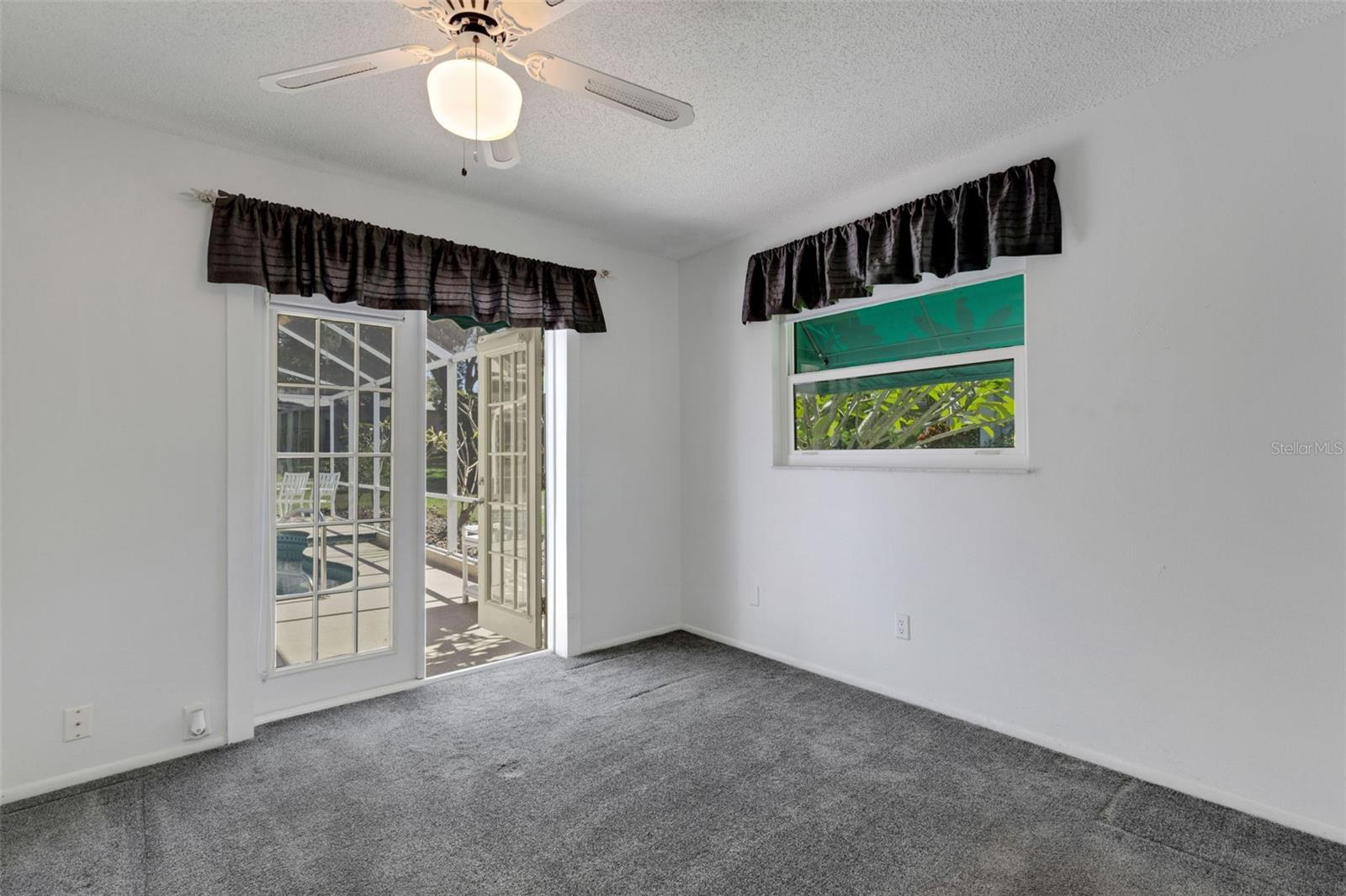 HIGHLAND LAKES UNIT SIX - Residential