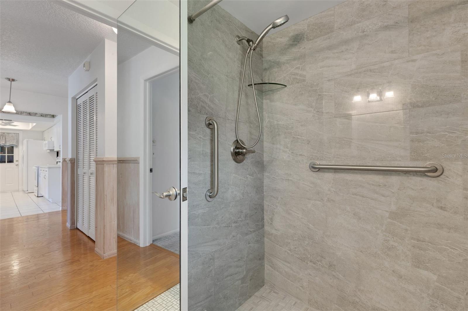 HIGHLAND LAKES UNIT SIX - Residential