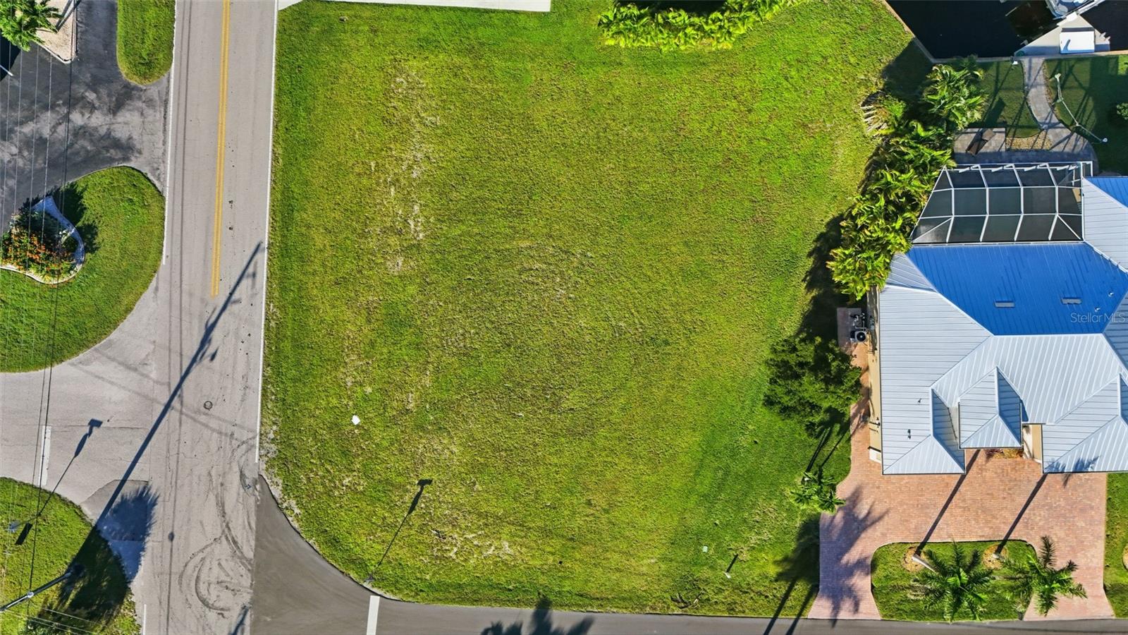 PUNTA GORDA ISLES SEC 11 - Land