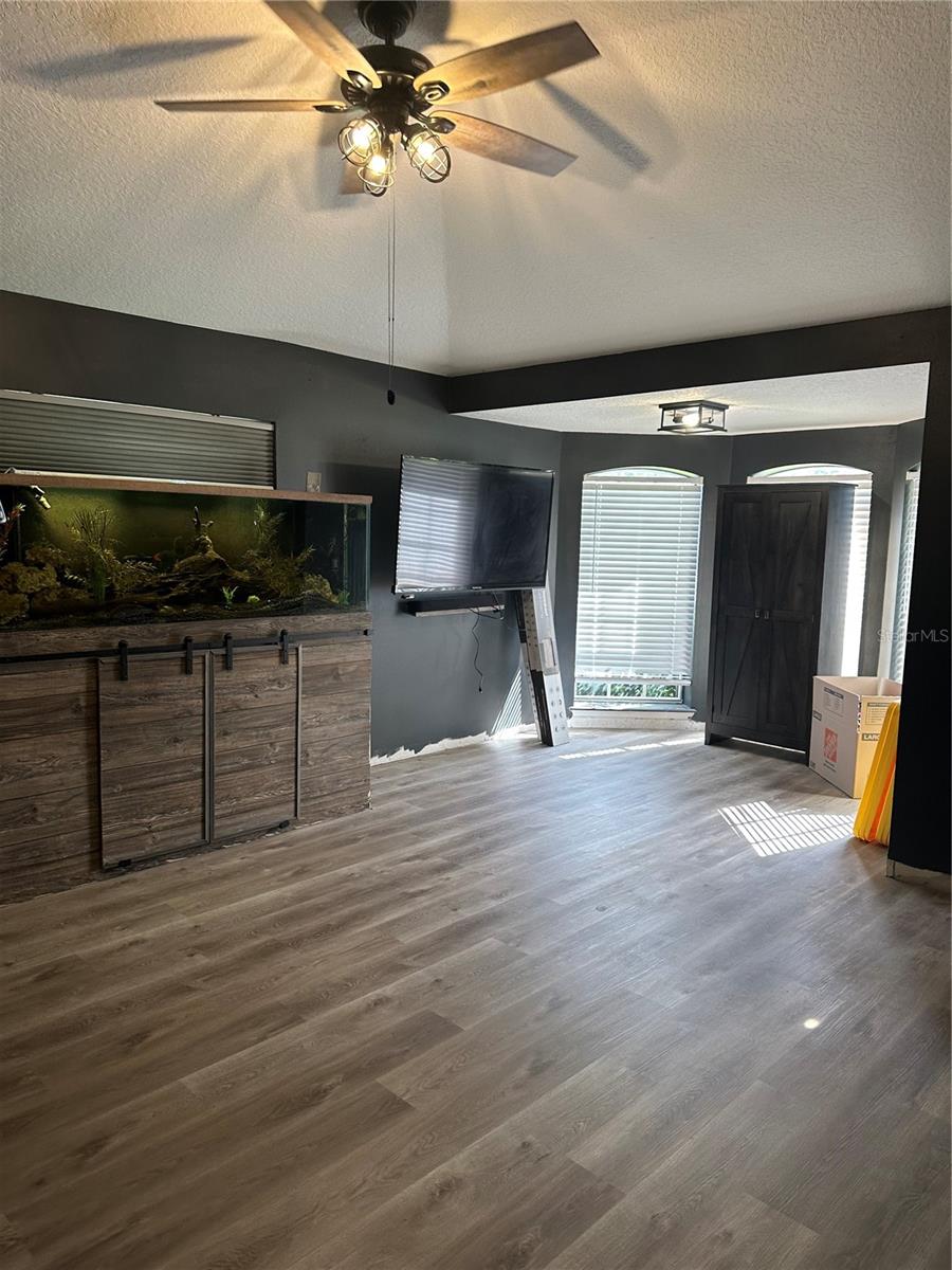 PINE TRACE UNIT 01 - Residential