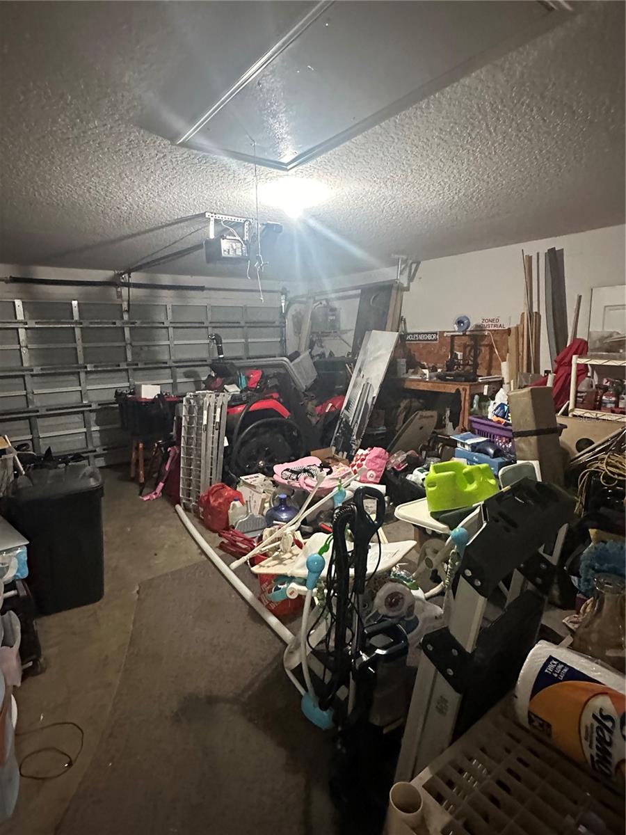 PINE TRACE UNIT 01 - Residential