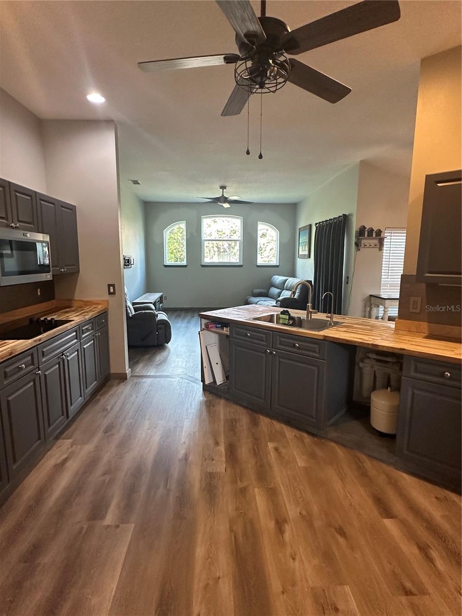 PINE TRACE UNIT 01 - Residential