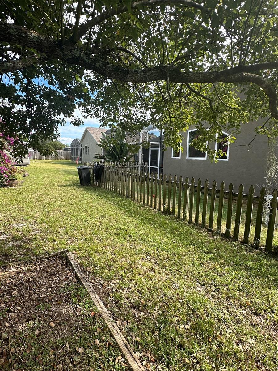 PINE TRACE UNIT 01 - Residential