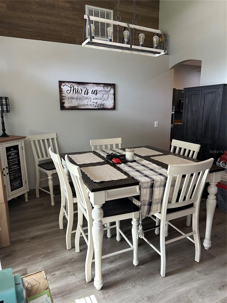 PINE TRACE UNIT 01 - Residential