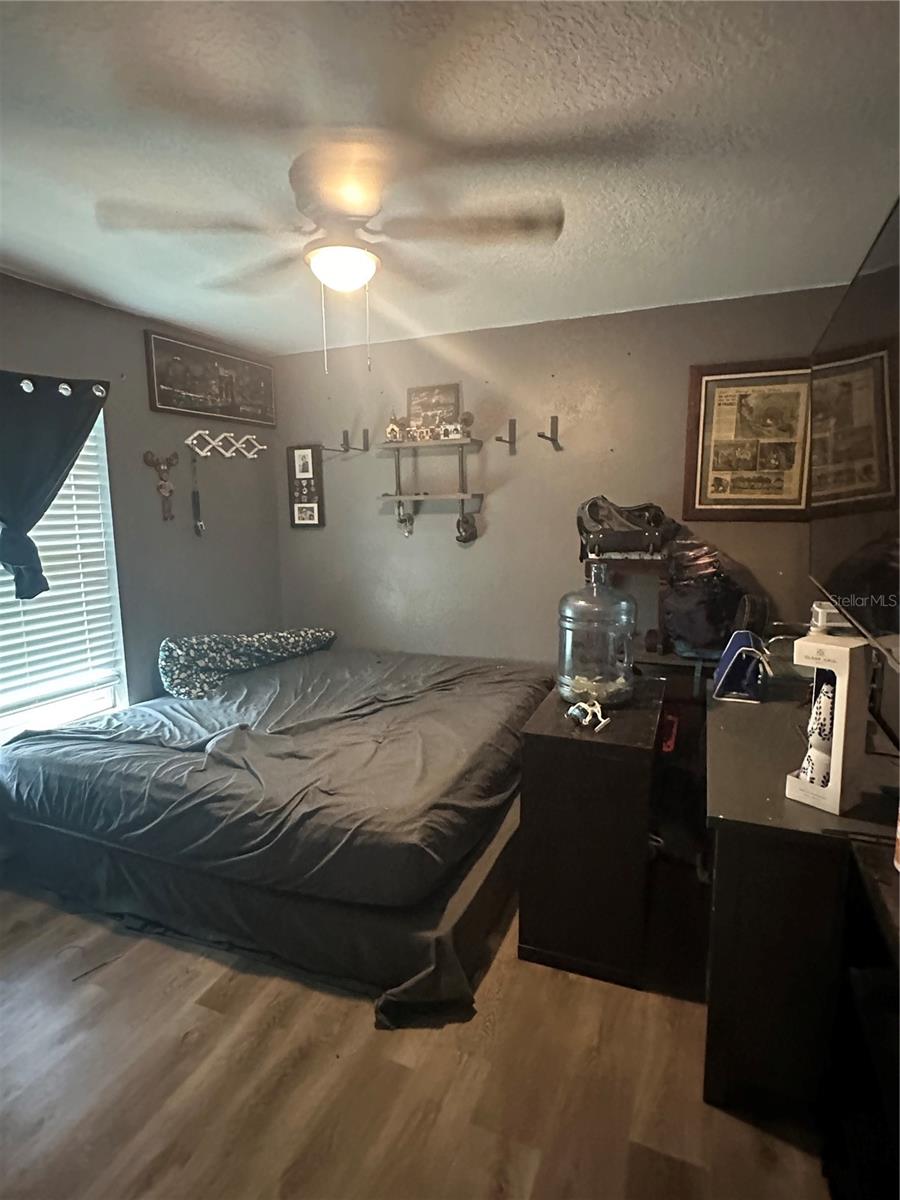 PINE TRACE UNIT 01 - Residential