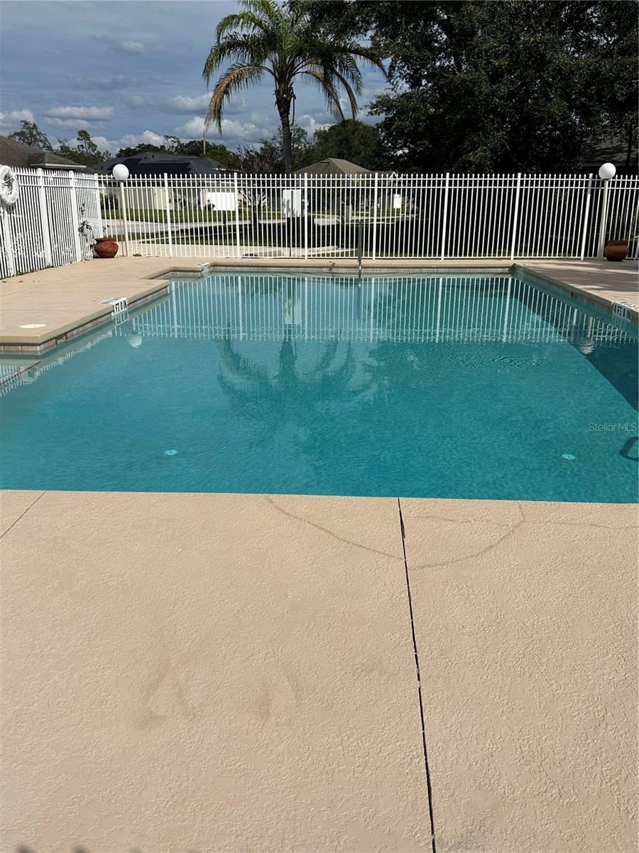 PINE TRACE UNIT 01 - Residential