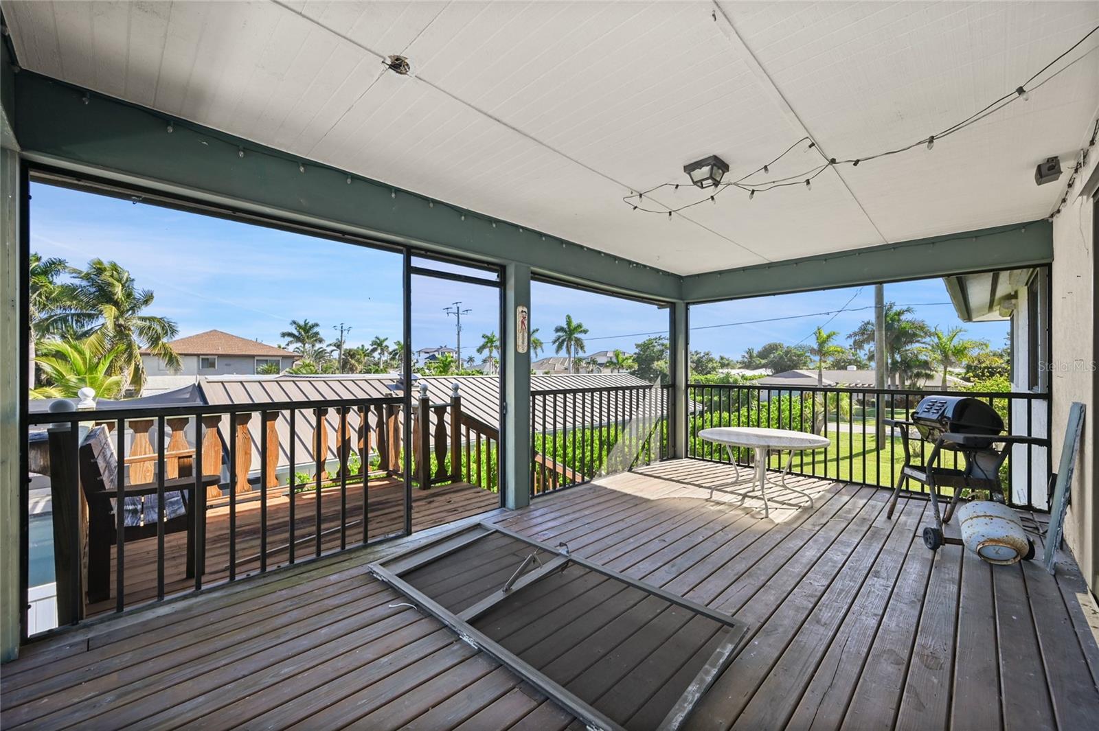 ISLES OF CAPRI UNIT 2 - Residential