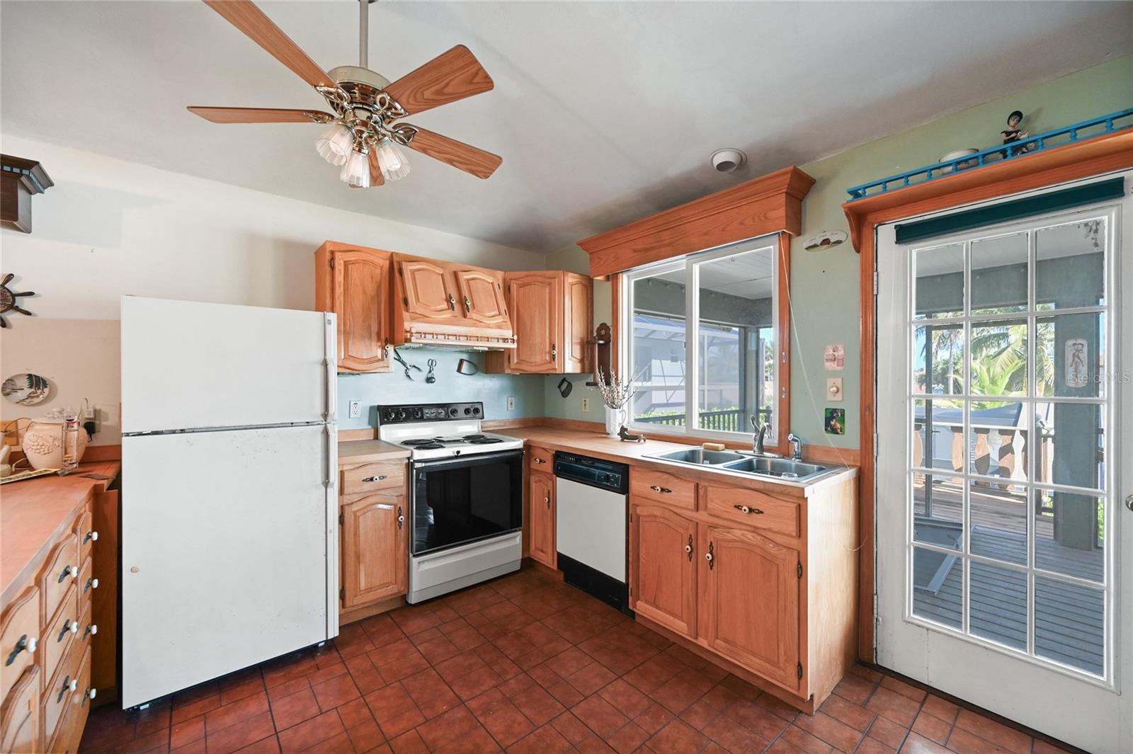 ISLES OF CAPRI UNIT 2 - Residential