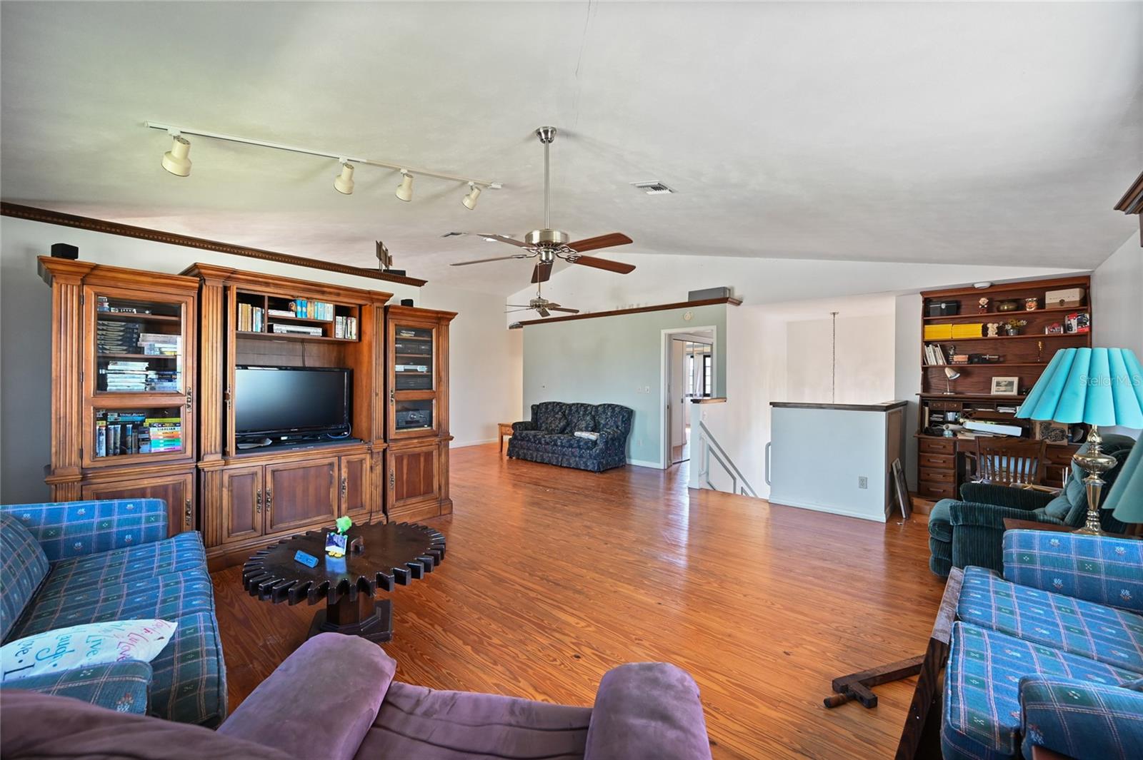 ISLES OF CAPRI UNIT 2 - Residential