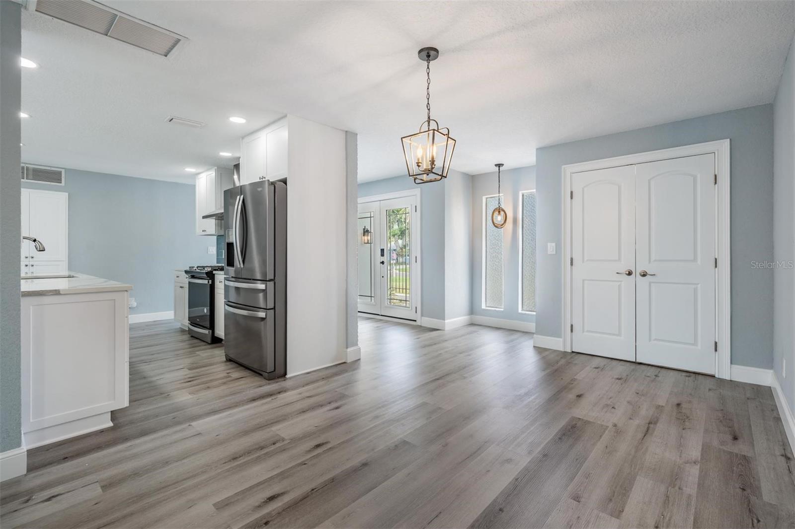 OAKHURST SHORES 5TH ADD - Residential