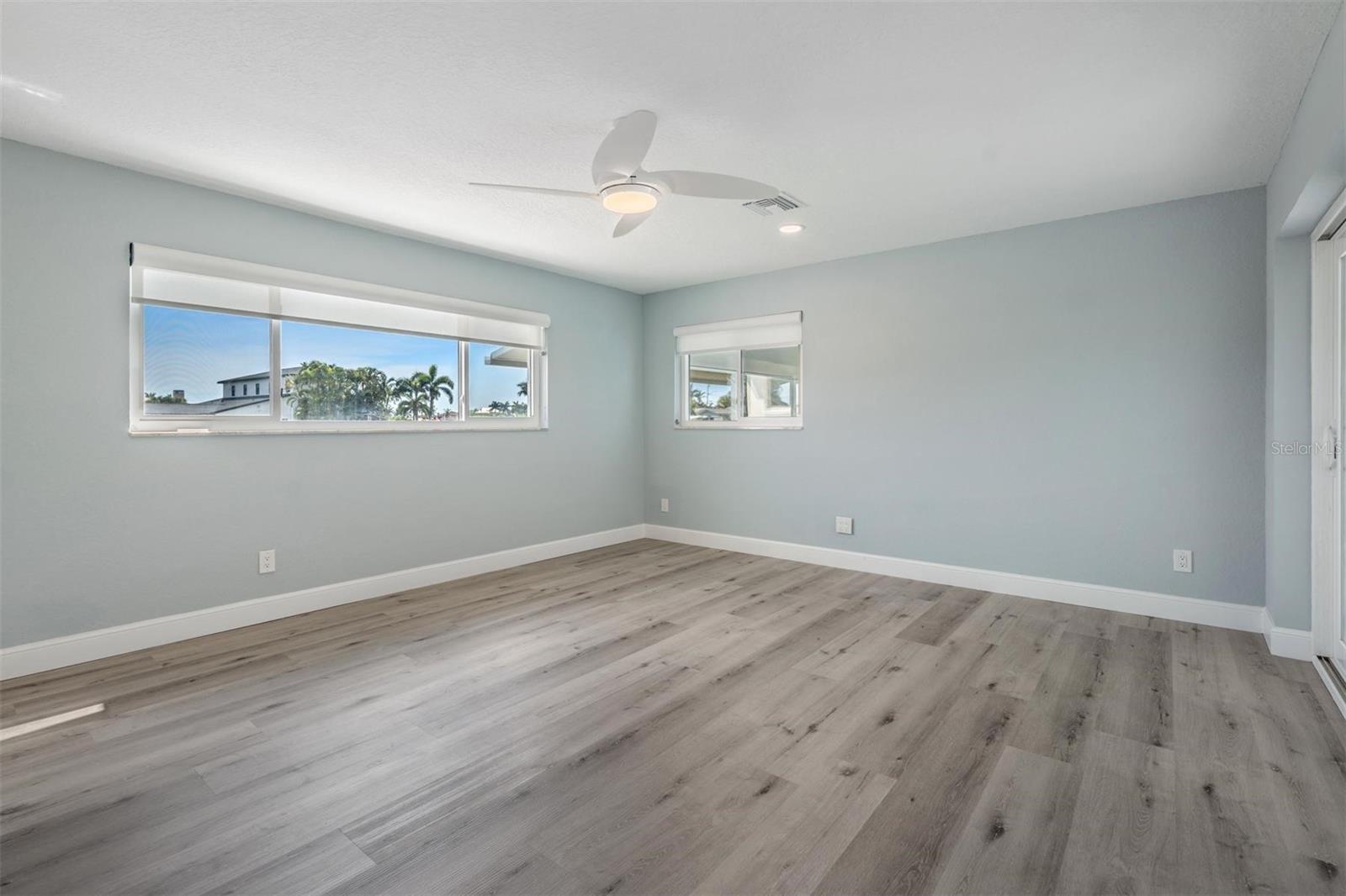 OAKHURST SHORES 5TH ADD - Residential