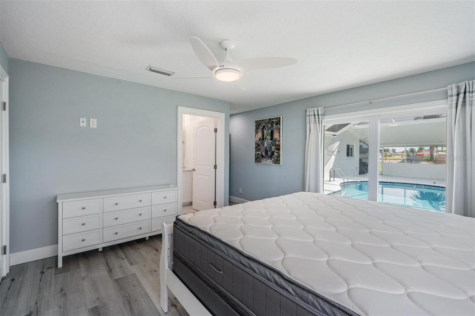 OAKHURST SHORES 5TH ADD - Residential