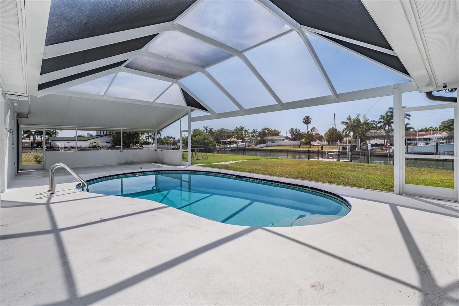 OAKHURST SHORES 5TH ADD - Residential