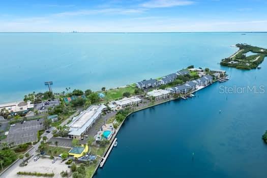 ISLAND RESORT AT MARINERS CLUB - Residential