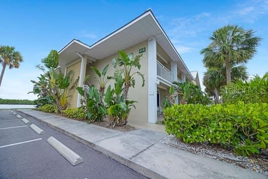 ISLAND RESORT AT MARINERS CLUB - Residential